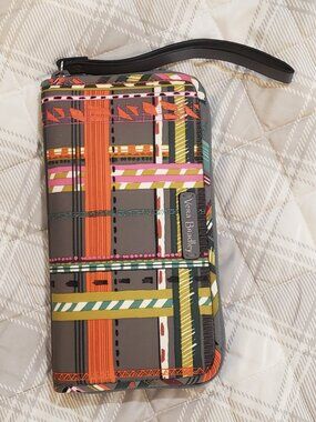 Vera Bradley Midtown RFID Wristlet in City Plaid NWT